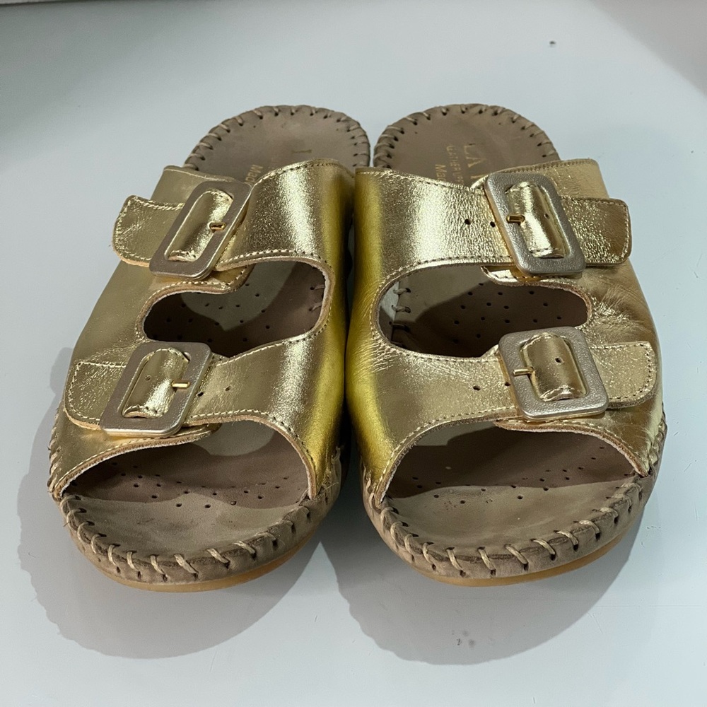 La Plume Sandals